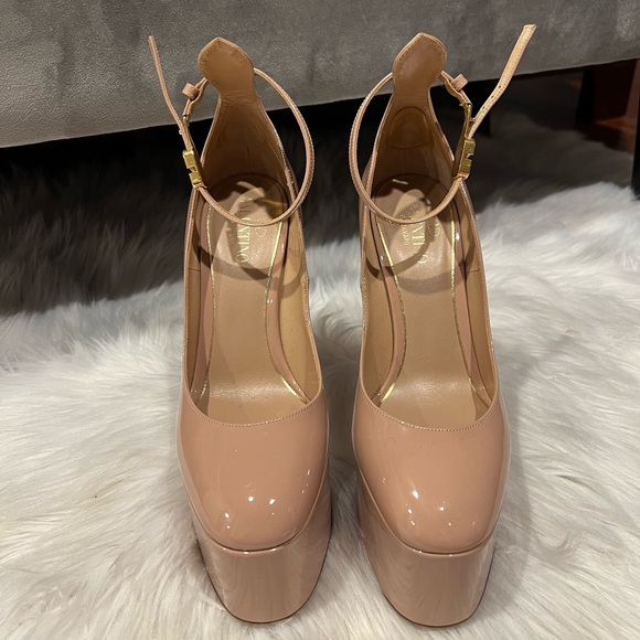 VALENTINO GARAVANI TAN-GO PLATFORM PUMP IN PATENT LEATHER 155 MM - Picture 3 of 10